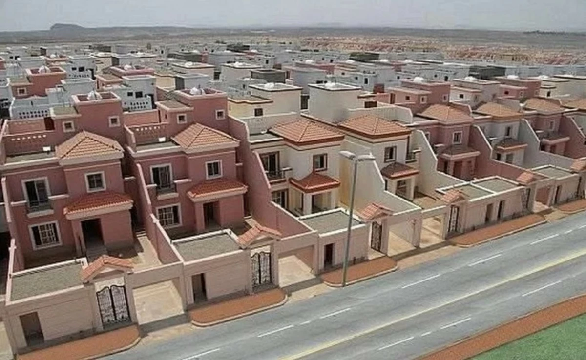 Kuwaiti women urged to update housing request