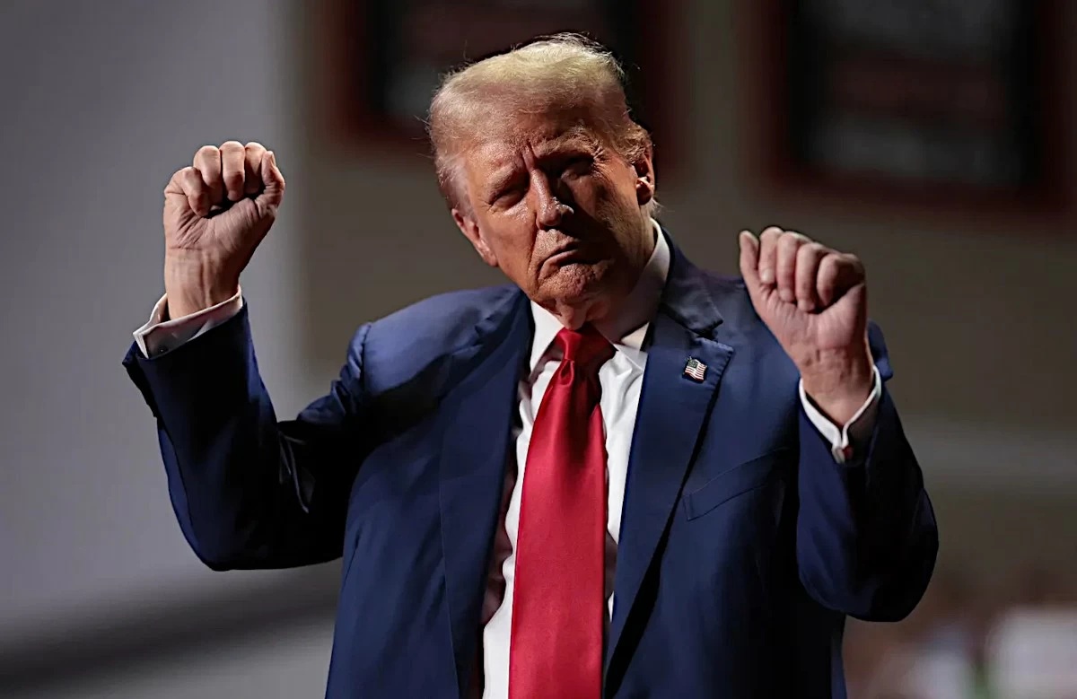 Trump Says No Extension Sought for Iran Deal, Claims US Has Total Control of Strait of Hormuz