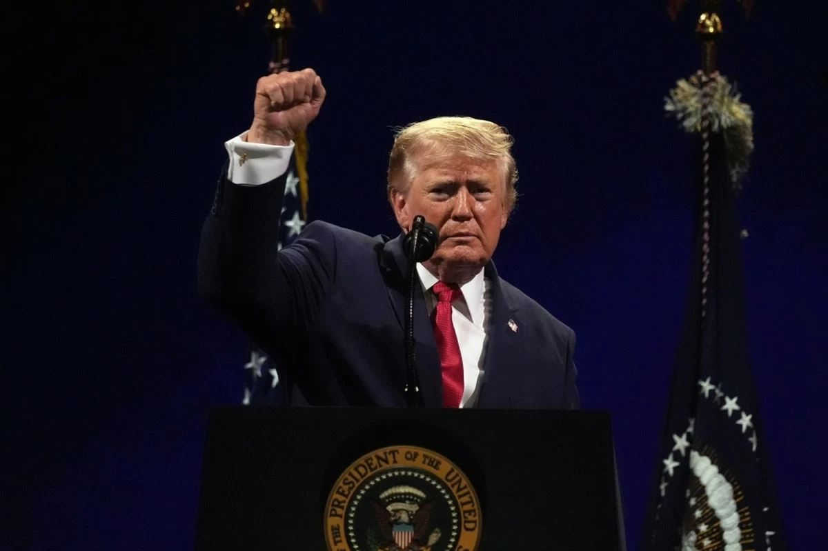 Trump Says US Weighing Further 'Draconian' Sanctions on Iran, Insists Naval Blockade '100% Successful'