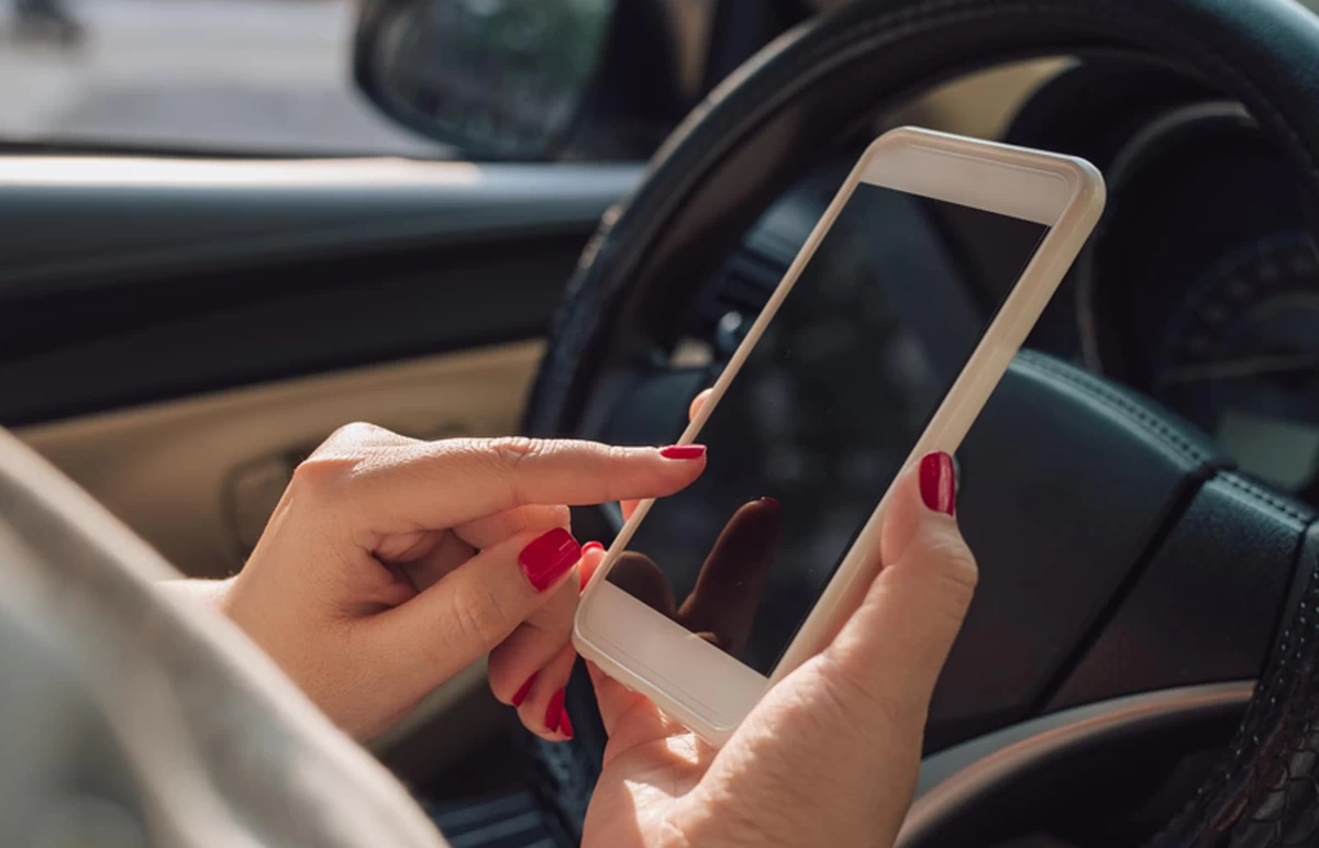 One Phone Call While Driving Could Cost You KD 300 &mdash; or Your Freedom
