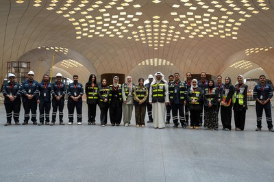 Kuwait PM Sheikh Ahmad Abdullah Pushes for Faster Implementation of Kuwait Airport T2