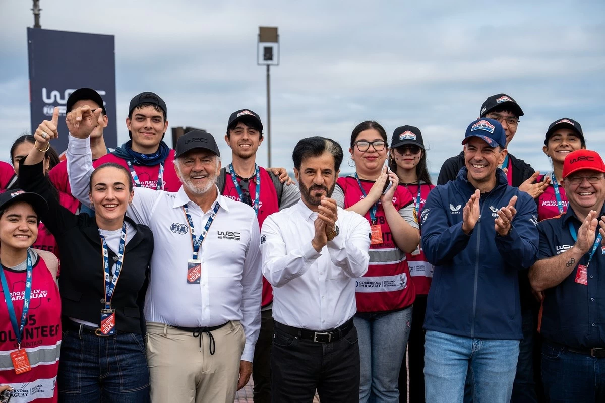 Pena and Ben Sualyem celebrate the start of a new era of rallying in Encarnaci&oacute;n
