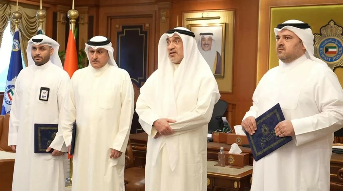 First Deputy PM honors officers behind historic drug bust