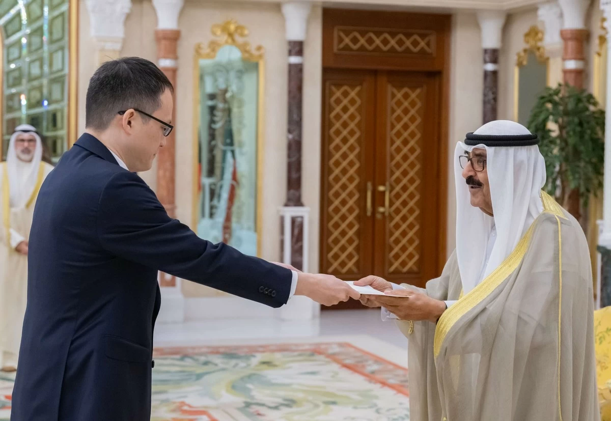 HH Amir receives credentials of newly-appointed ambassadors to Kuwait
