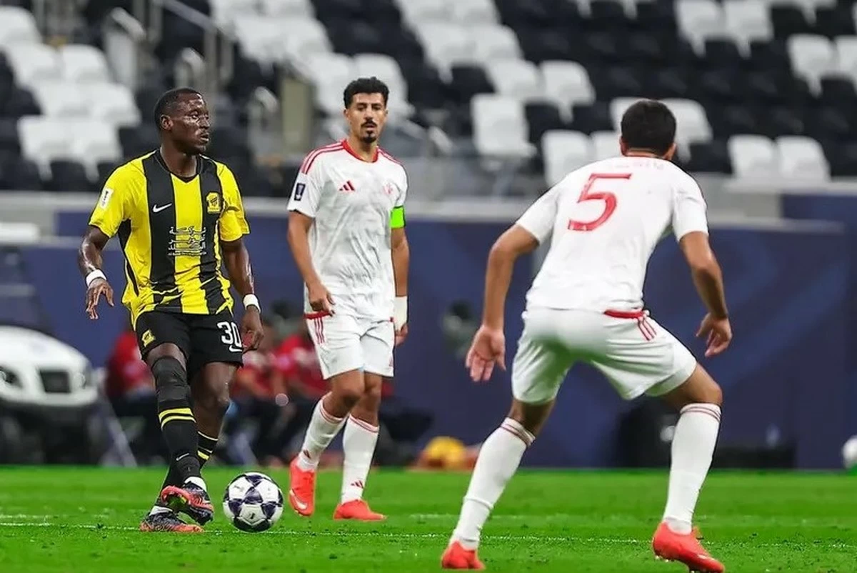 Jeddah giants Al-Ahli and Al-Ittihad escape defeat