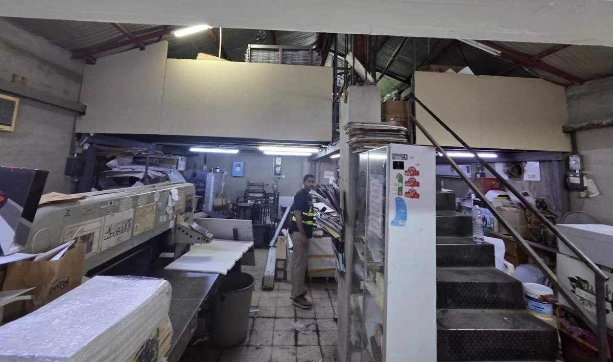 Kuwait Fire Force closes facilities, issues warnings to 77 in Shuwaikh Industrial Area