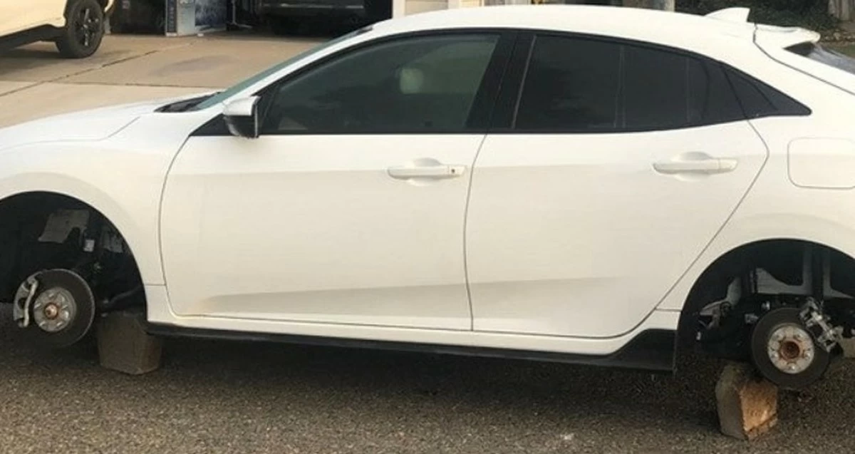 Two suspects steal four car tires and rims in Fahaheel