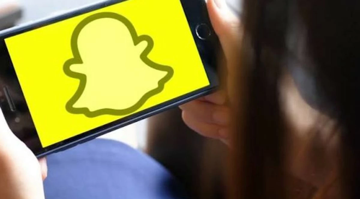 Kuwait court fines Snapchat influencer KD 2,000 and confiscates phone over indecent clips