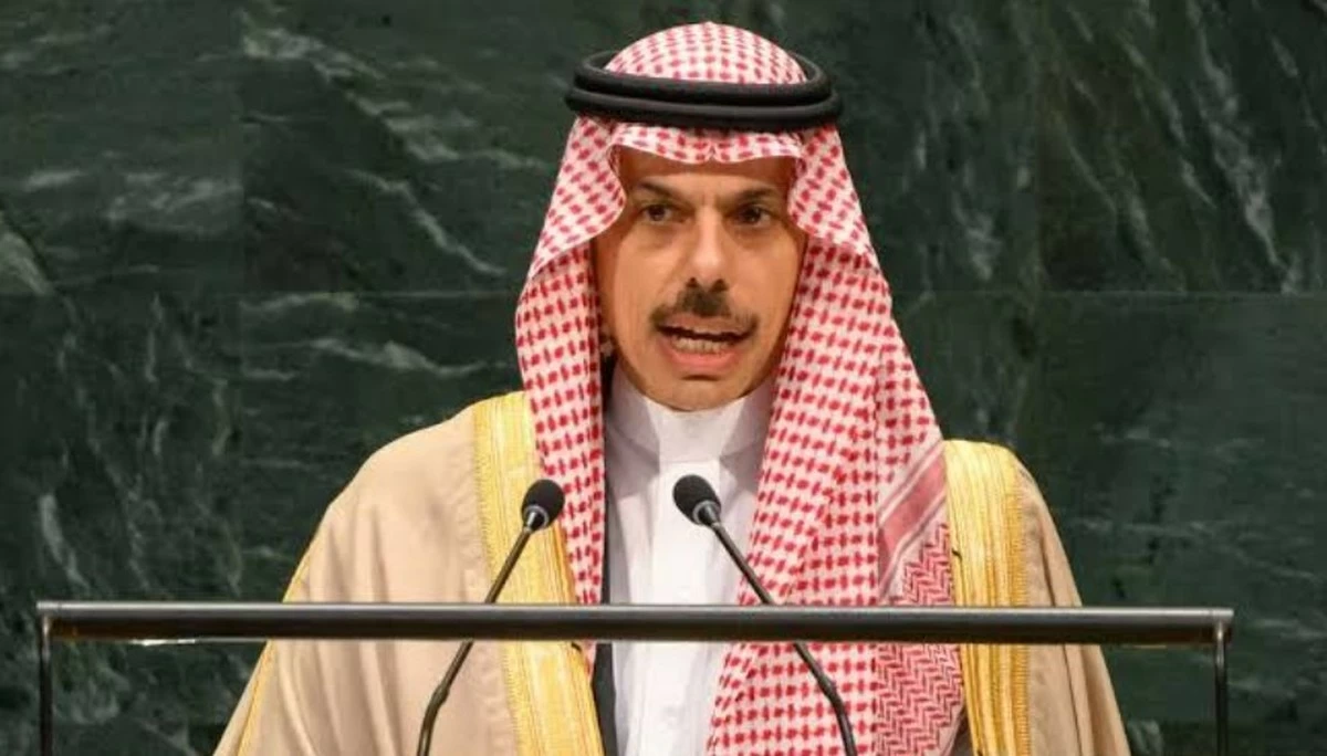 Saudi FM Condemns Iranian, Houthi Attacks, Calls for Global Action to Protect Gulf Security