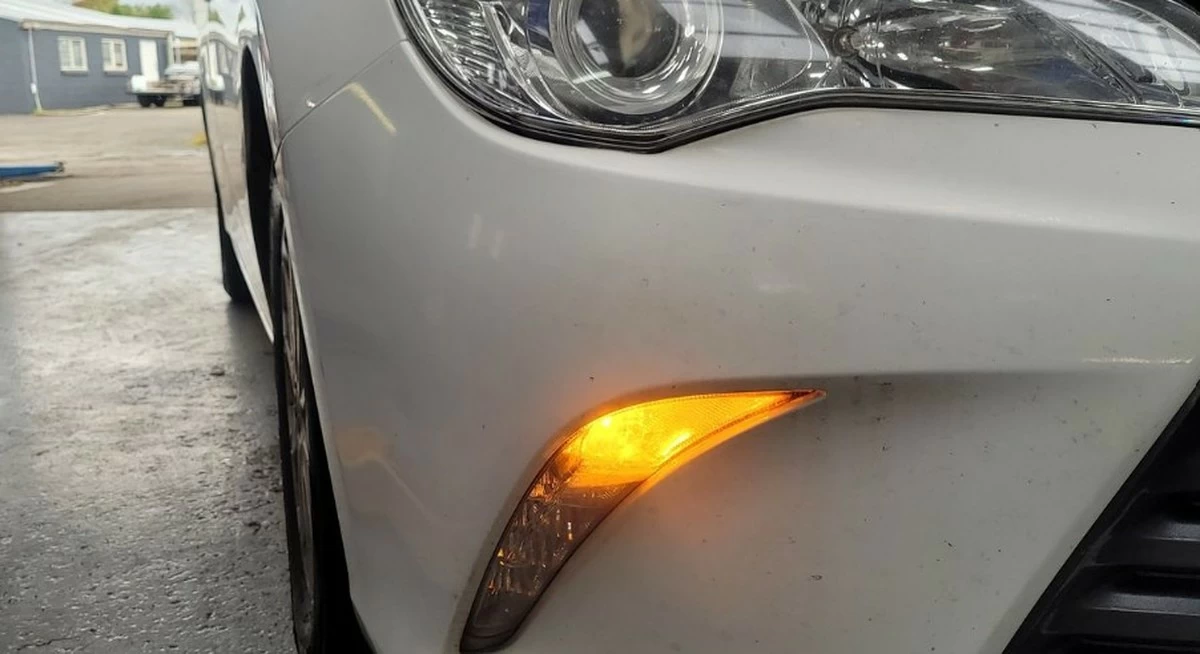 372 persons fined for not using indicators