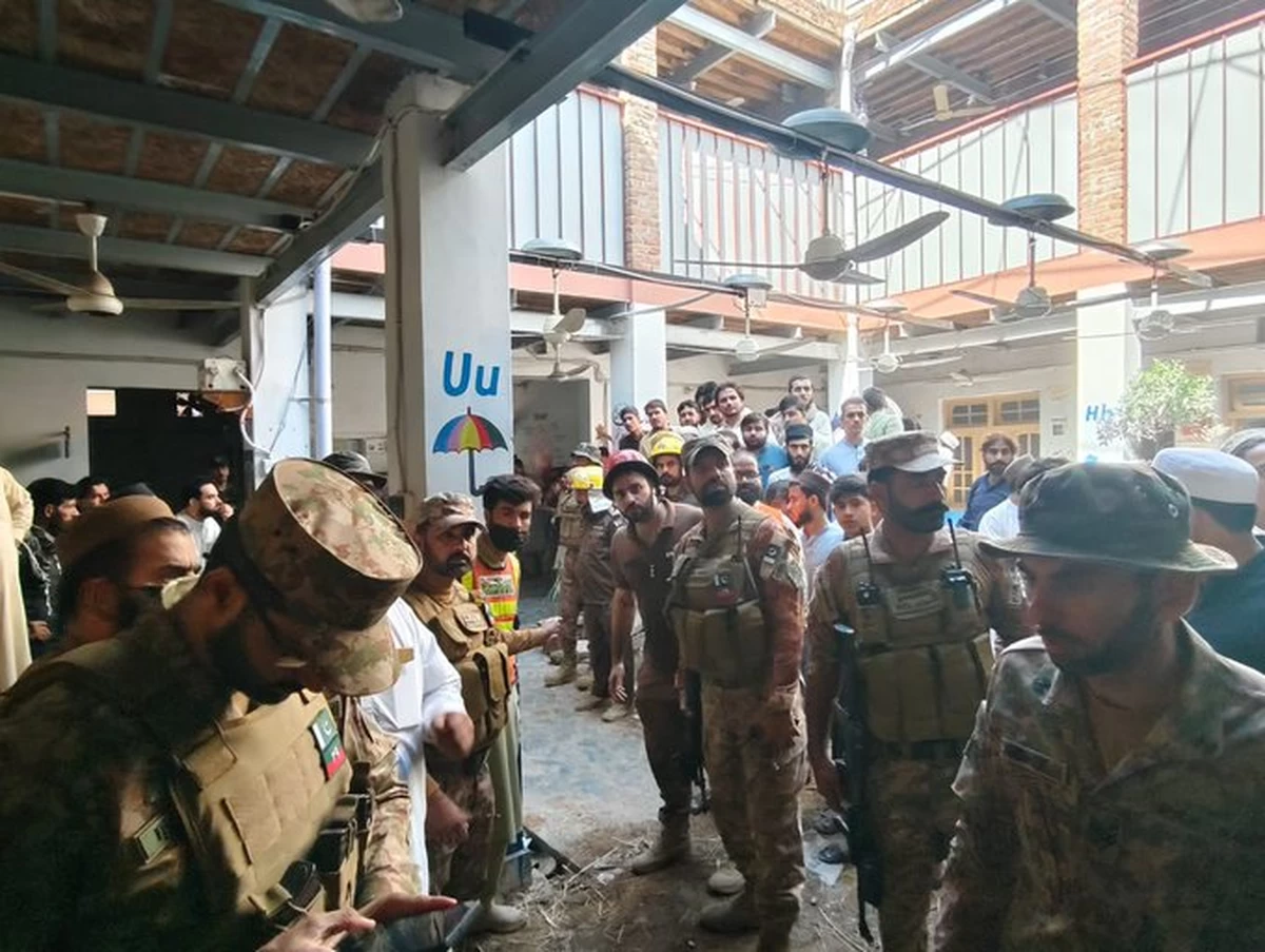 17 Students Killed as Private School Roof Collapses in Pakistan&rsquo;s Peshawar