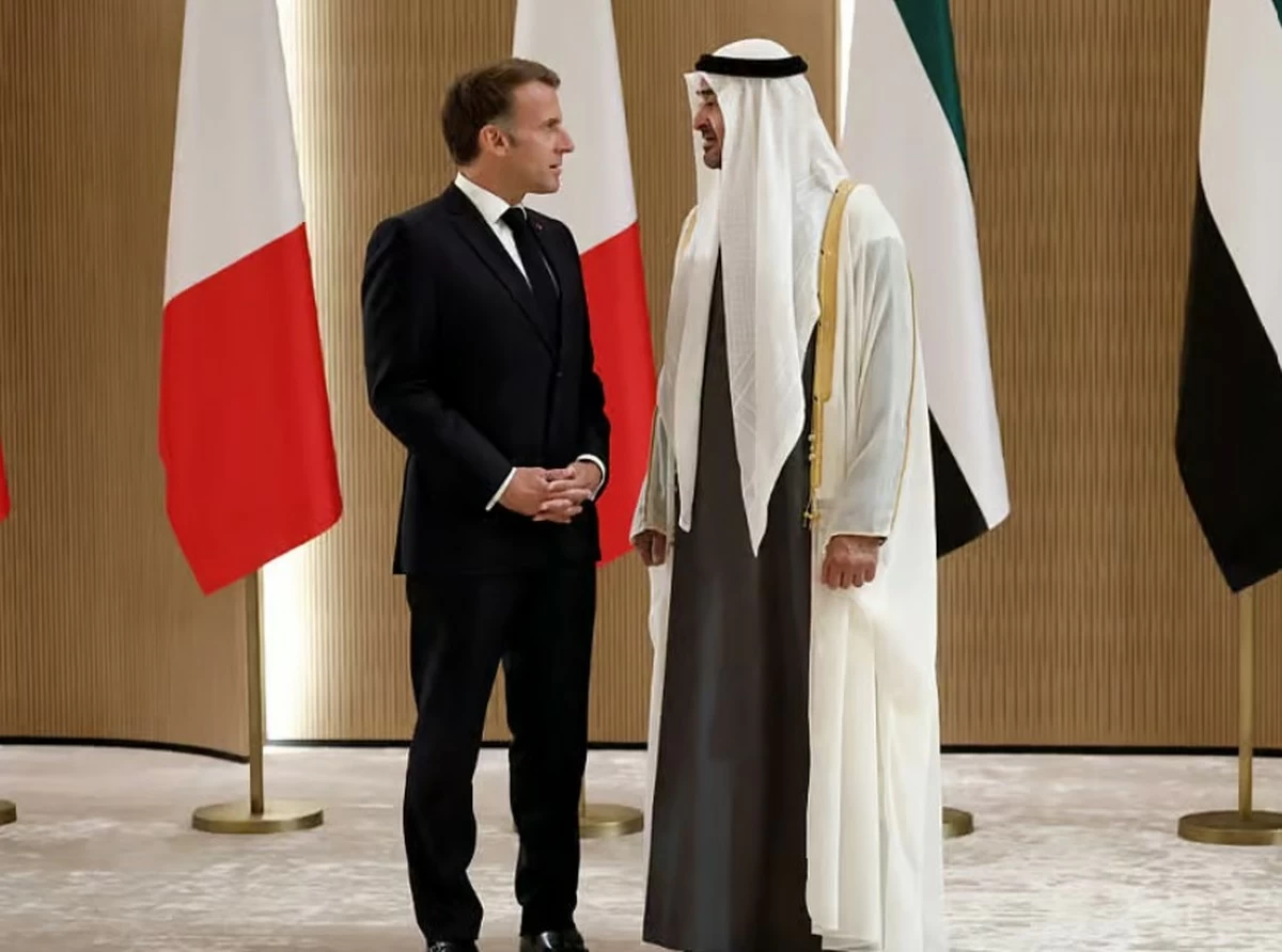 Macron Arrives in UAE as Gulf Tour Focuses on Hormuz Security