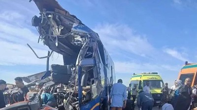 12 Killed, 30 Injured as Bus Collides With Truck on Egypt Highway