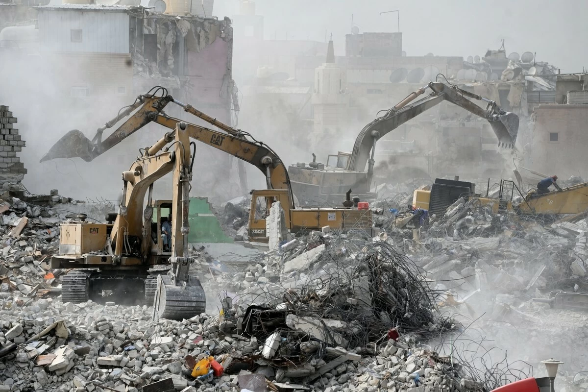 Kuwait Begins Demolition of 263 Violating Properties in Jleeb Al-Shuyoukh