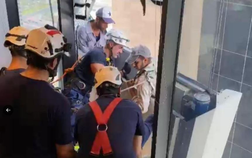 Two workers stranded on scaffolding rescued