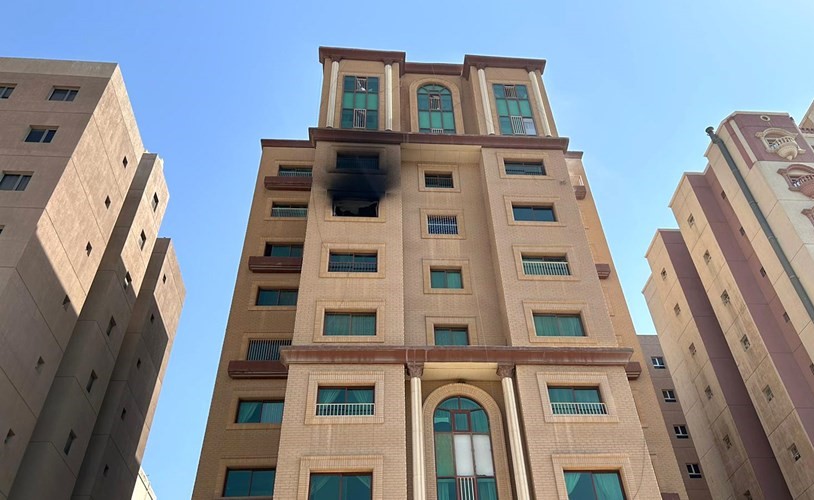 Fire in Salmiya Building Leaves 5 Injured, Damage Reported