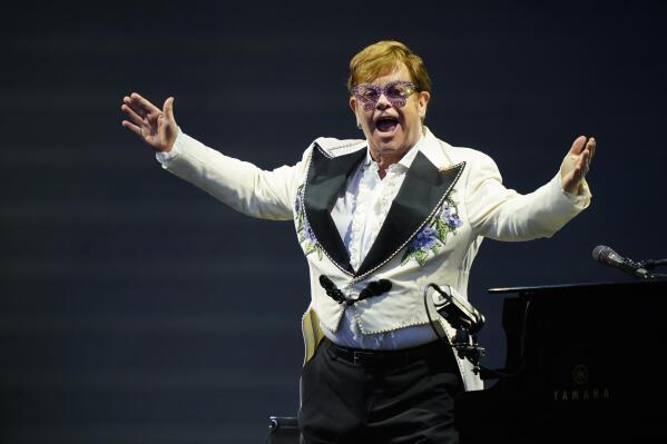 Elton John lists luxurious Atlanta condo for sale