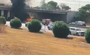 Vehicle fire on King Fahd Road brings traffic to standstill
