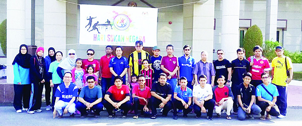 (Left to right): Photos taken from the Malaysian Embassy National Sports Day celebration.