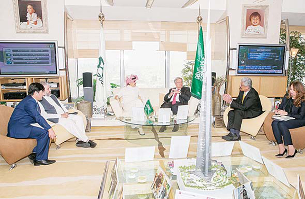 Prince Alwaleed and Antonio Guterres, United Nations High Commissioner for Refugees (UNHCR) during the meeting