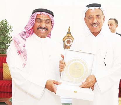 Al Habtoor with his award