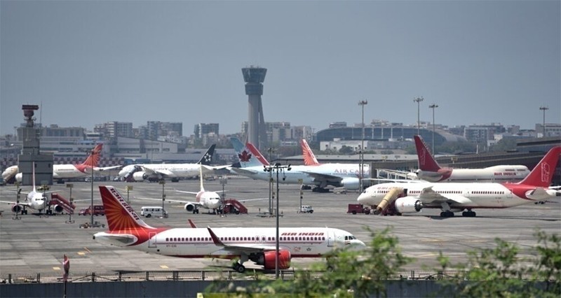India suspends international flights till August 31