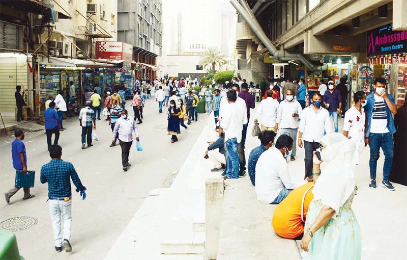 Expats in Kuwait decreased to 2.65 million from 3.3 million