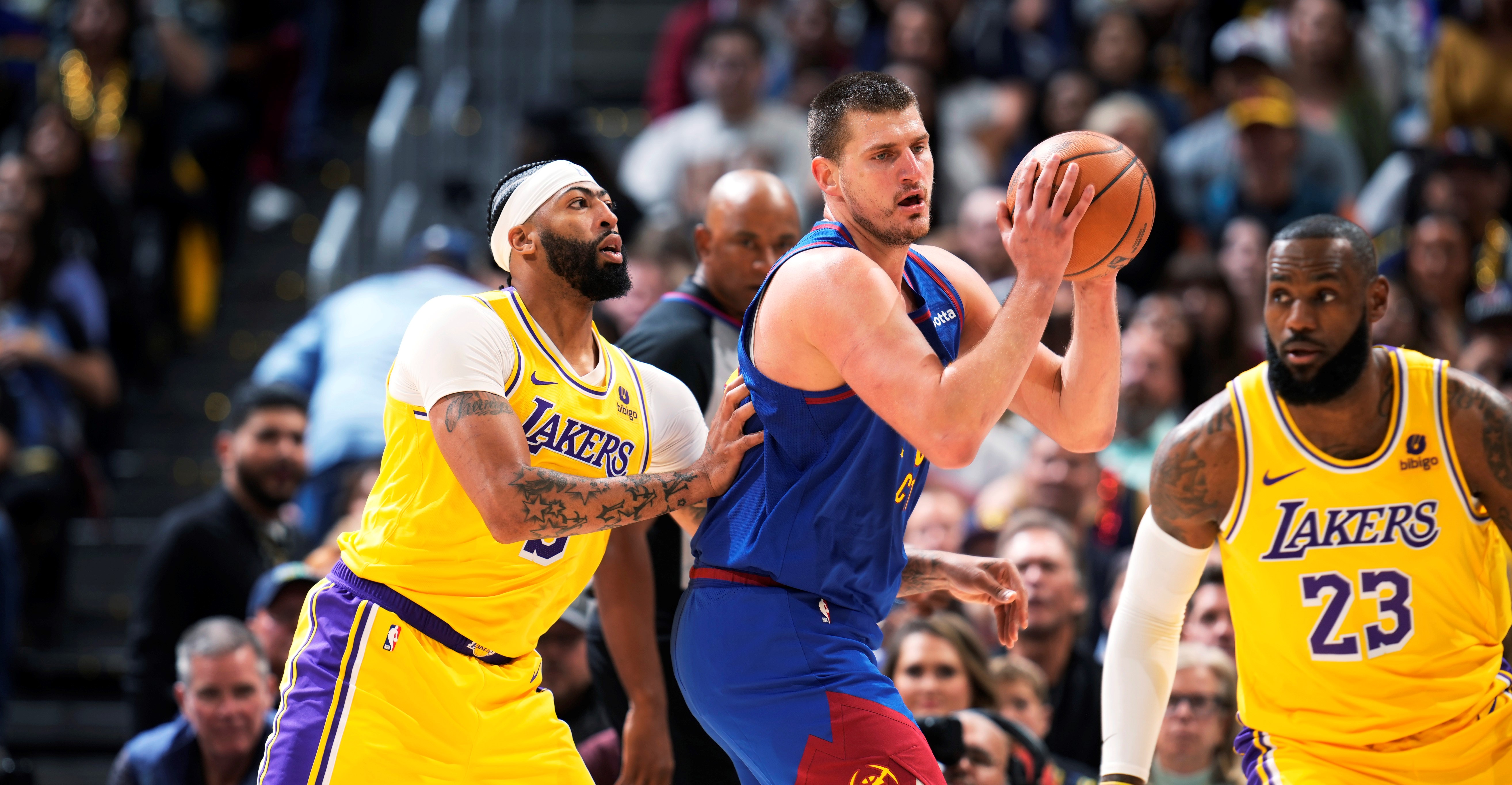 Nuggets drop the hammer on Lakers after &lsquo;raising&rsquo; championship banner