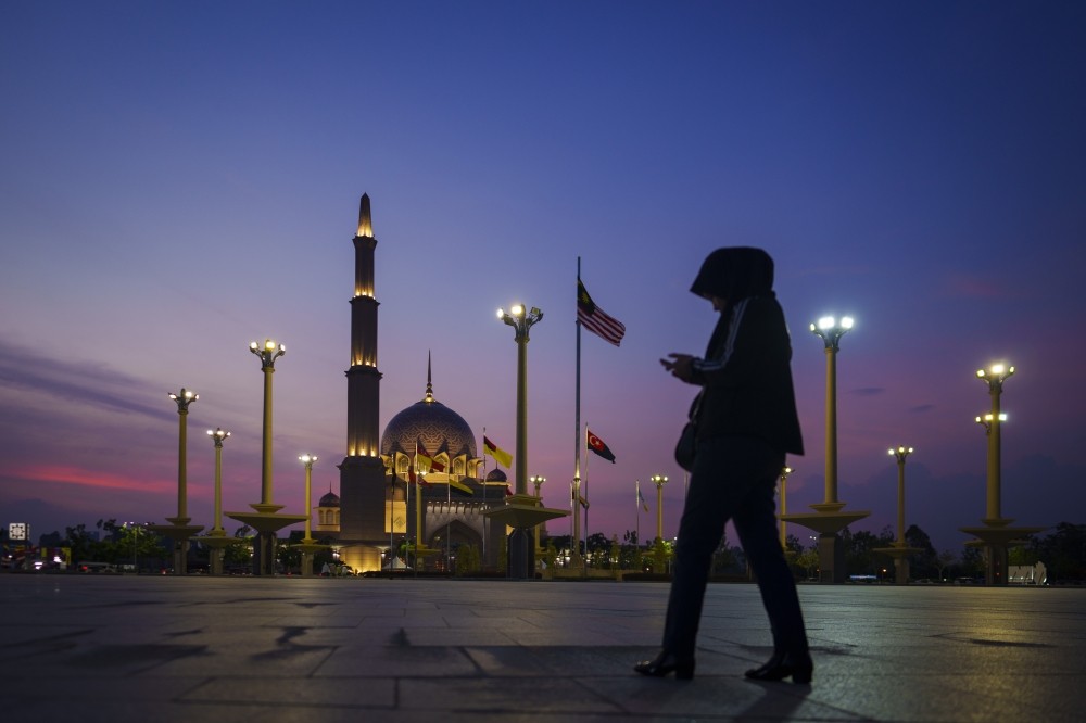 Ramadan kicks off in much of Asia, a day after most of the Middle East