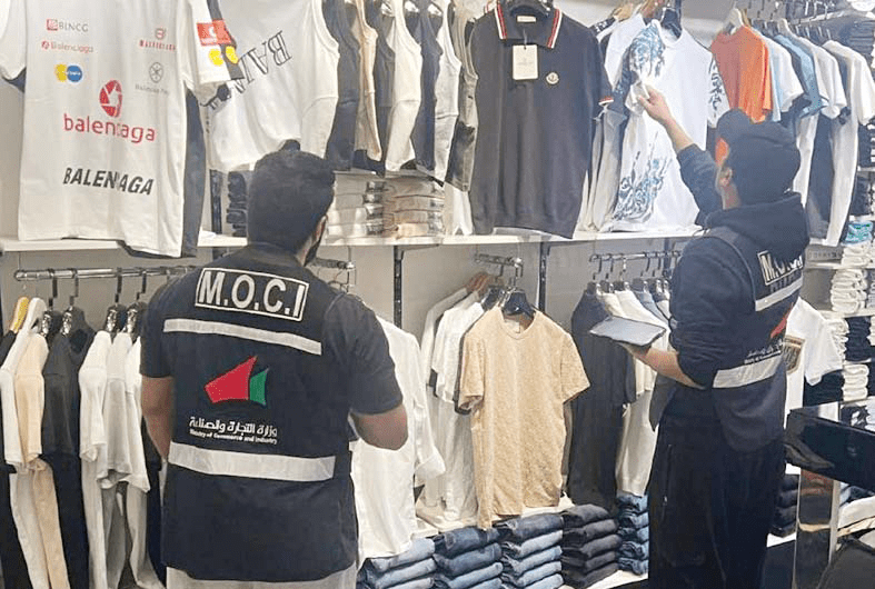 5 shops selling fake items shut