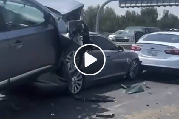 Multiple-vehicle collision near '360 Mall' on Sixth Ring Road | arabtimes